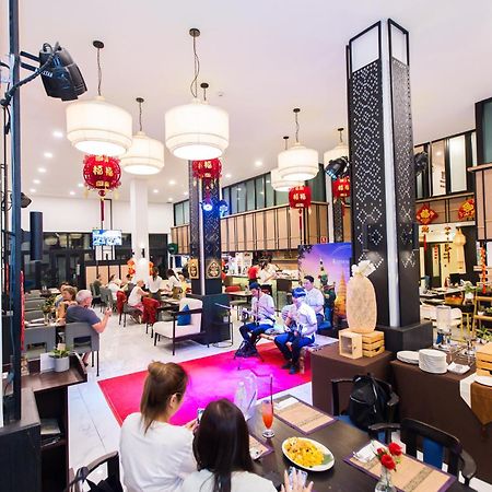 The Experience Walking Street Chiang Mai Otel Dış mekan fotoğraf