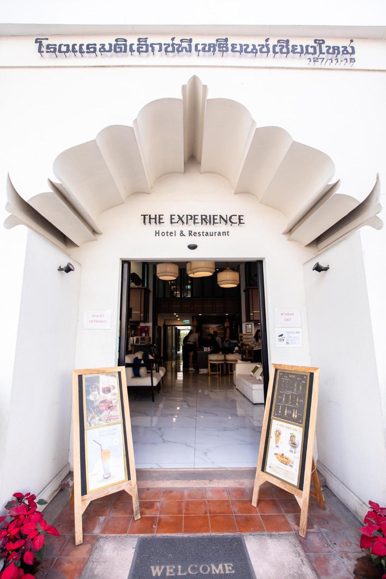 The Experience Walking Street Chiang Mai Otel Dış mekan fotoğraf
