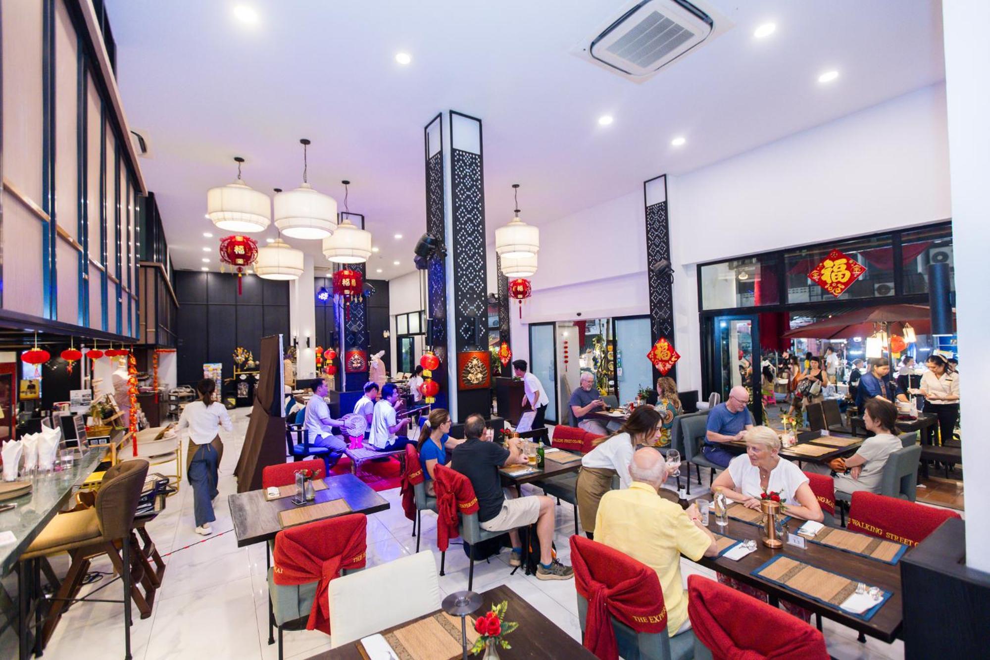 The Experience Walking Street Chiang Mai Otel Dış mekan fotoğraf